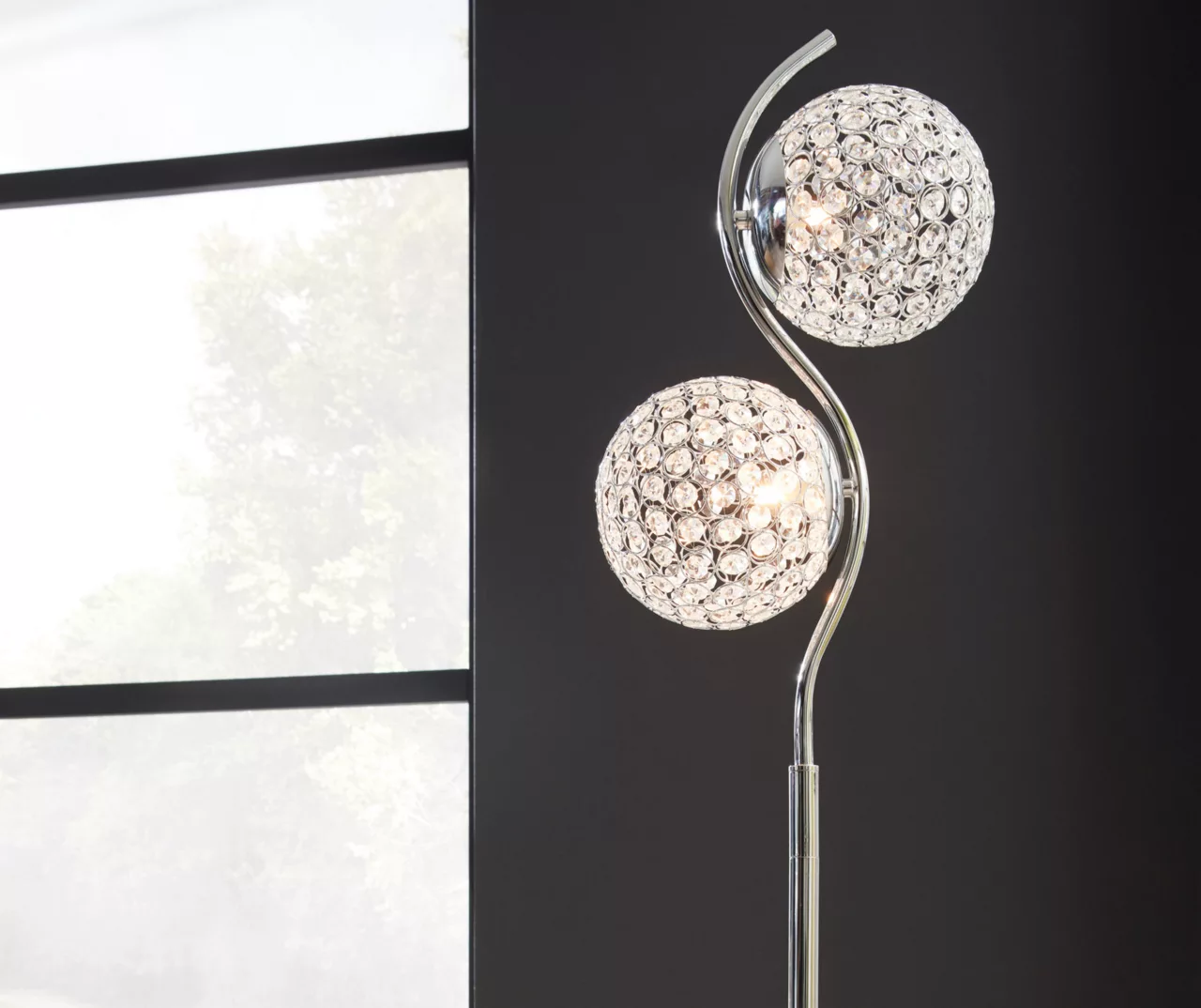 Silver-Finish & Clear Winter Ball Floor Lamp - Image 3